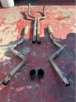 AWE Track Edition Exhaust for 15+ Charger 6.4 / 6.2 SC - Diamond Black Tips