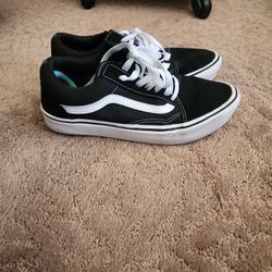 Vans ComfyCush size: 8.5 Women's Shoes