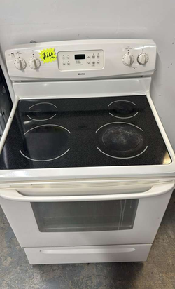 Kenmore Electric Range – Smooth Top, White, Works Great