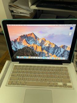 MacBook Pro 13 inch 2011