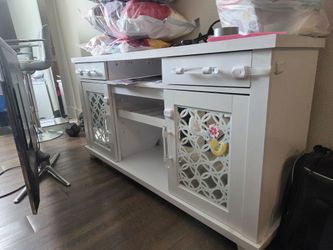 Tv stand for 55 inch
