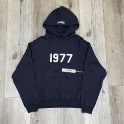 Essentials Iron Hoodie