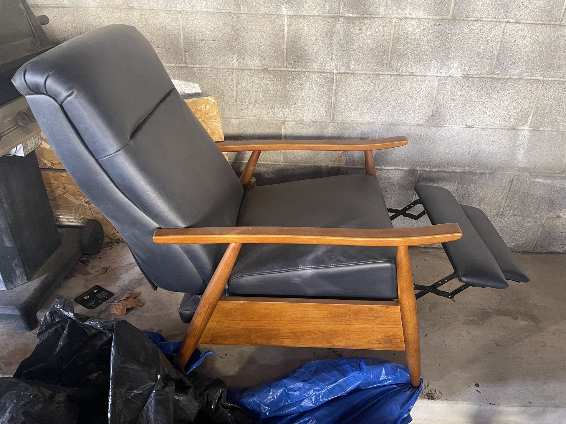 Recliner chair mid century style