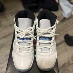 Air Jordan 11 Retro Legend Blue 