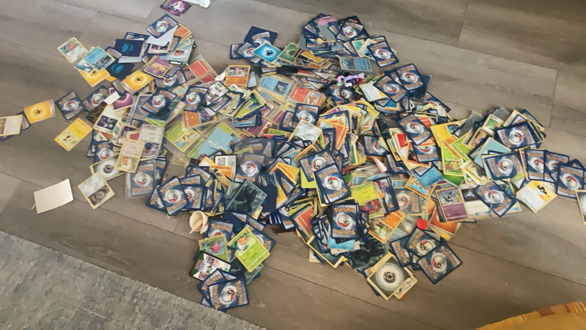 Bulk Pokemon Cards That Includes Some Sleeves For The Cards -  www.joarbit.com