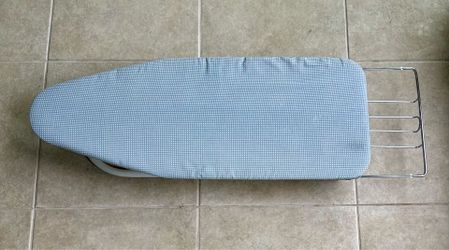 Polder 1234 Tabletop Ironing Board