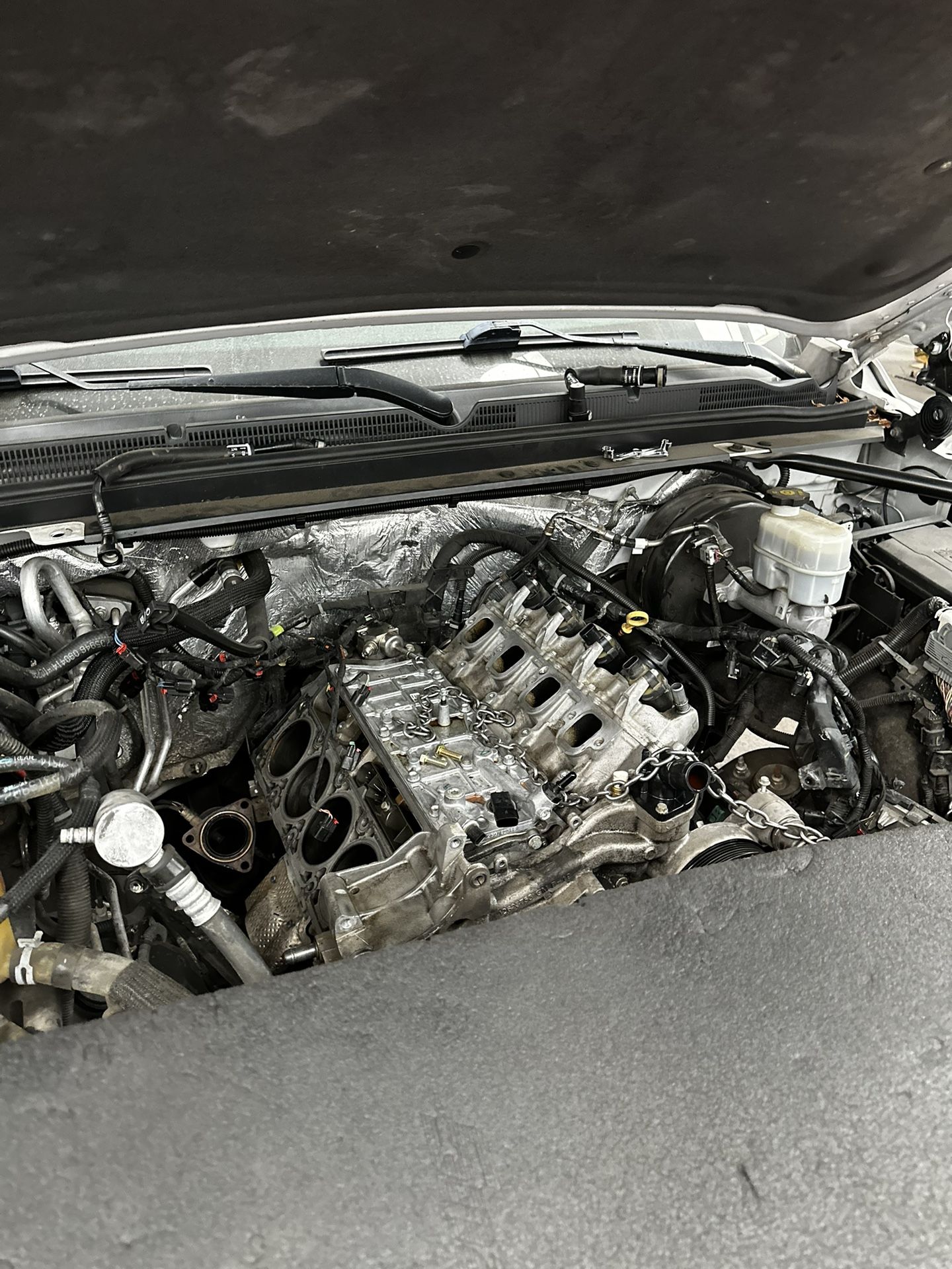 5.3L Chevy Suburban Engine Core 