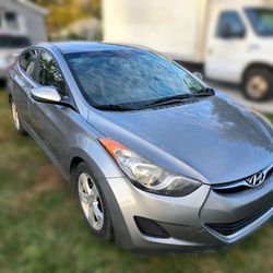 2012 Hyundai Elantra