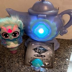 MAGIC MIXIES GENIE LAMP + ACCESSORIES 