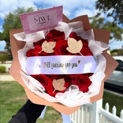 12 Count Mini Bouquet 