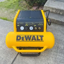 DEWALT 4.5 Gal. Portable Electric Air Compressor