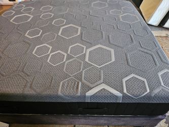 Spartan King Size Mattress And Box Spring 🌙