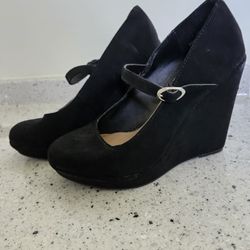 Sz 7 Torrid Wedges $15