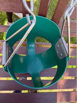 Baby swing