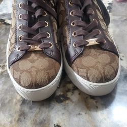 Coach Paddy Signature Monogram

