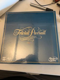 Trivial pursuit classic edition