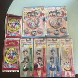Sailor Moon Japanese Figures,buttons, Sealed Cards