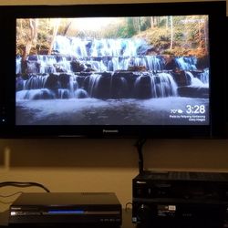 Panasonic 42" Plasma TH-42XVS30U Flagship Onyx 720p HDTV