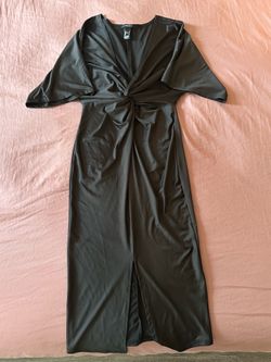 FOREVER21 Black Short Sleeve Silk Dress S