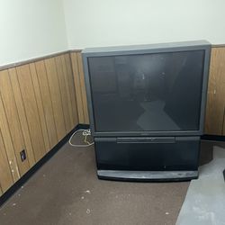 Large Tube TV