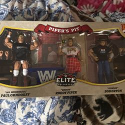 WWE PIPERS PIT