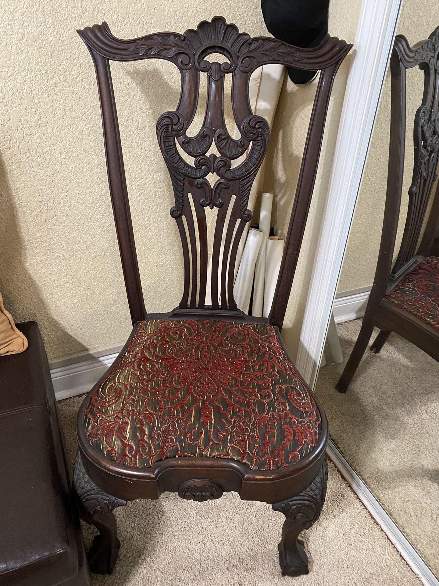Beautiful antique hi back Chippendale chair circa 1930s