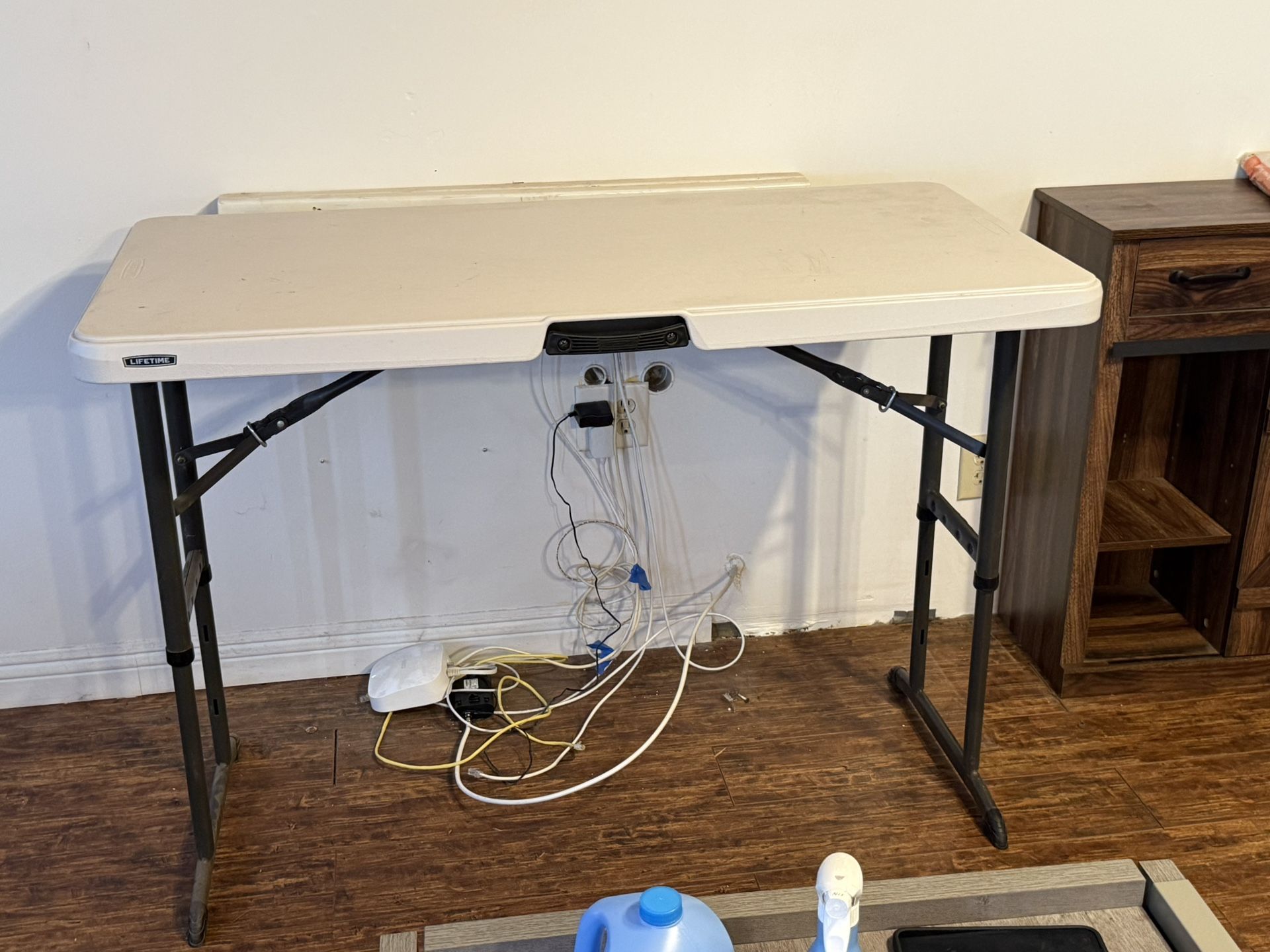 Folding Table 