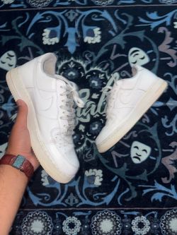Nike Air Force x Supreme 1 Low White Sneakers