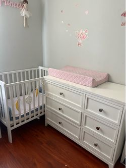 crib with cabin