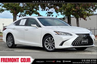 2022 Lexus ES 250