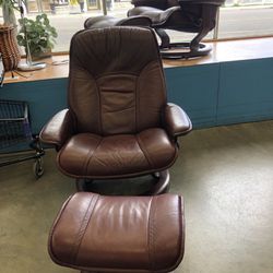 Ekornes Stressless Recliner Chair W/ottoman -price Is For Each