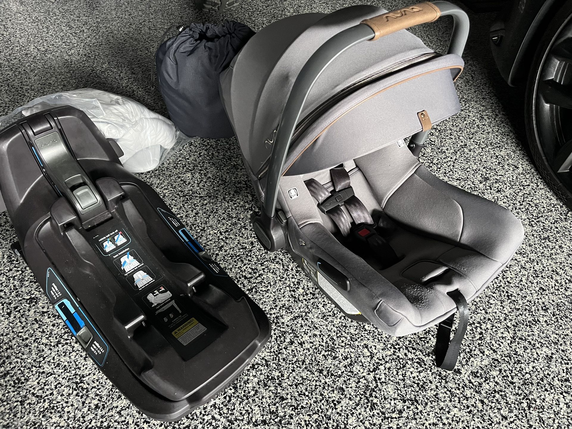 Nuna Baby Carrier And Stroller