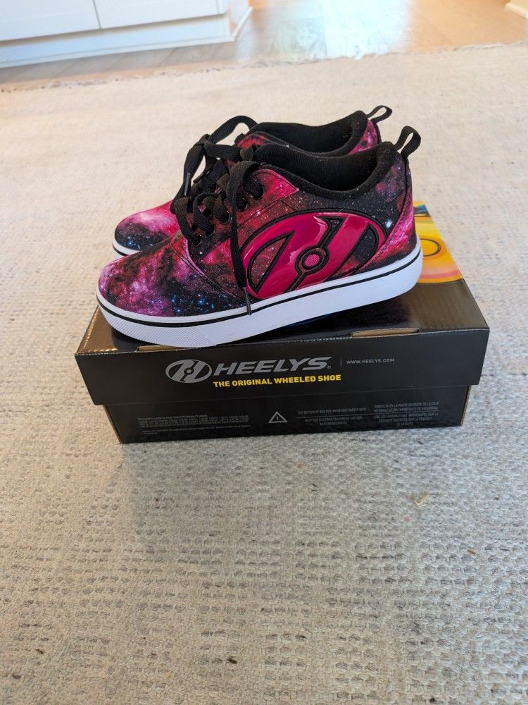 Heelys Like New Size 5