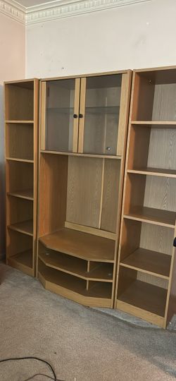 Free entertainment center