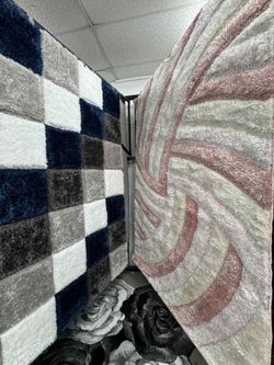Shaggy area rug