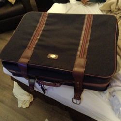 Suite Case
