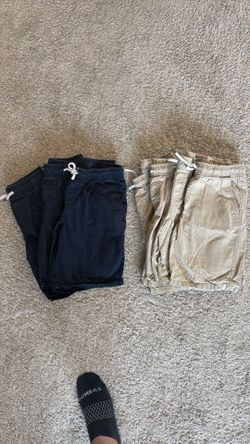 Boys Uniform Shorts/Size L (10/12) - Cat & Jack