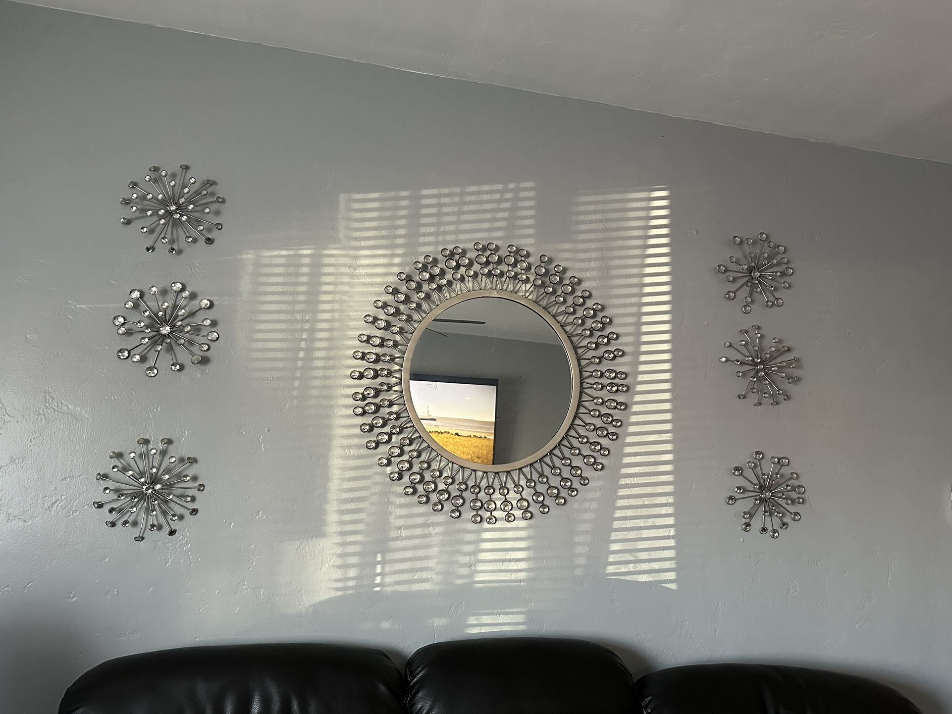 Wall Mirror Decoration