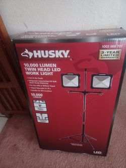 Husky tripod with lights