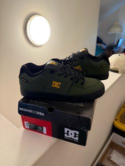 Dc work shoes size 10
