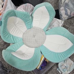 Blooming Bath Lotus