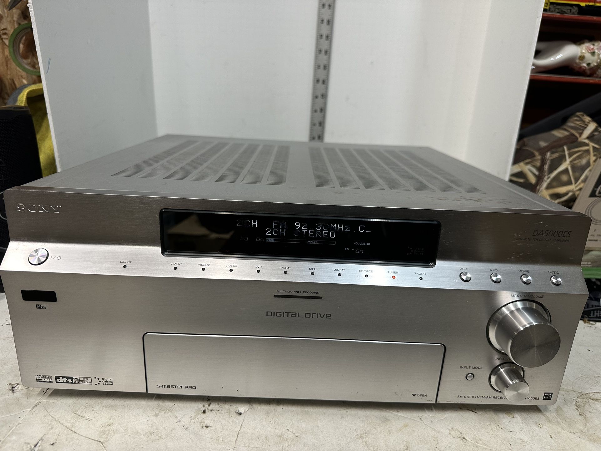 Sony STR DA5000ES 7.1 Channel 170 Watt Receiver & Amplifier Powers On No Remote
