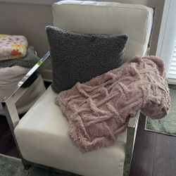 Zieg Gallery white Leather West Street Chair