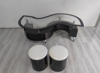 Curved Coffee Table with Stools