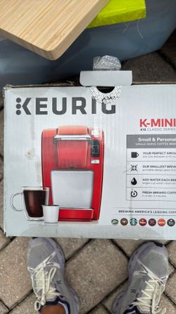 Keurig mini red machine