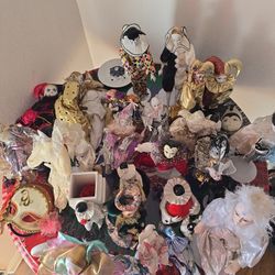 Lot of 30+ Vintage Harlequin Porcelain Dolls Venetian Carnival Pierrot Jester Masked Theater
