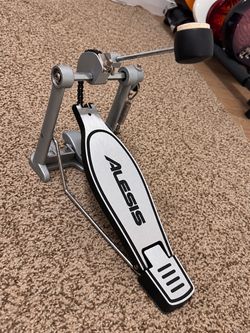 Alesis KP1 Chain Drive Kick Drum Pedal - Bass Drum Pedal