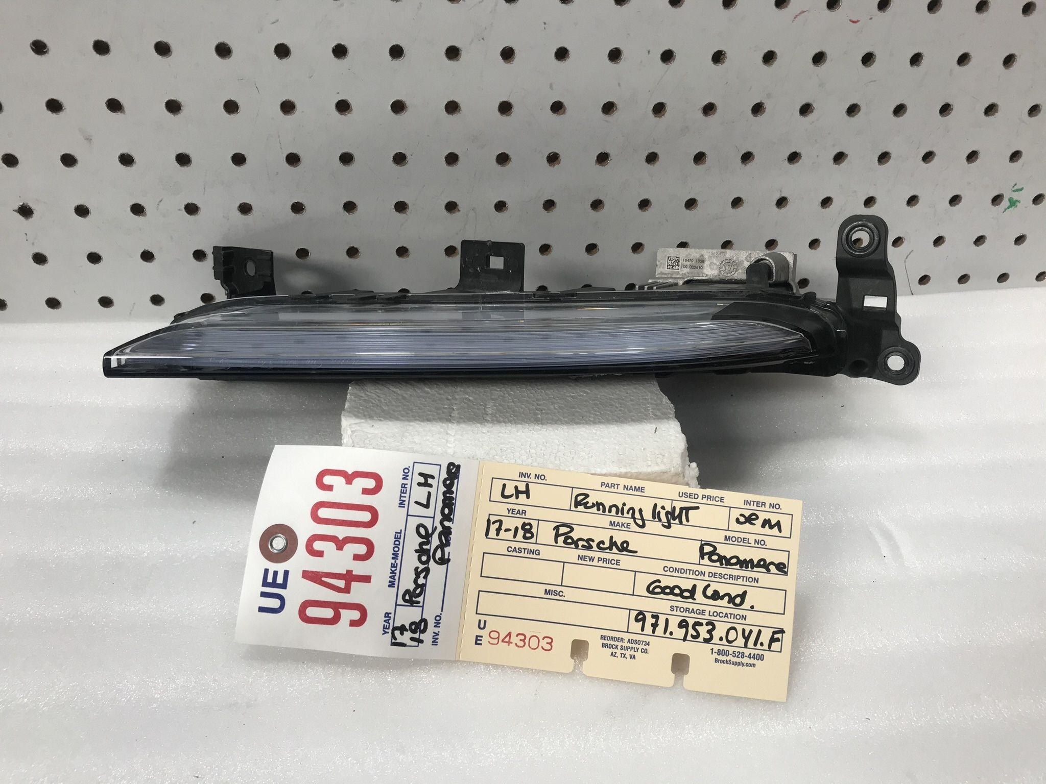 2017 2020 PORSCHE PANAMERA LEFT SIDE LED DAYTIME RUNNING LIGHT OEM