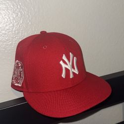 New Era Yankees Hat Size 7 