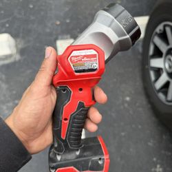 Light Milwaukee M18 Lámpara 